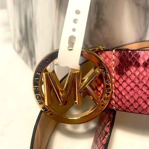 Gorgeous brand new Micheal Kors belt